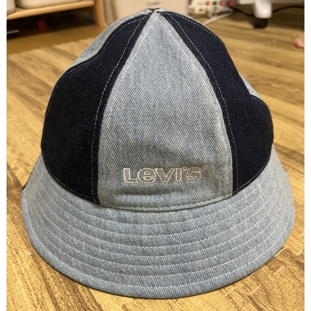 Levi's(リーバイス)の週末限定値下！Levi'sデニムバケットハットリーバイス　バゲハ メンズの帽子(ハット)の商品写真