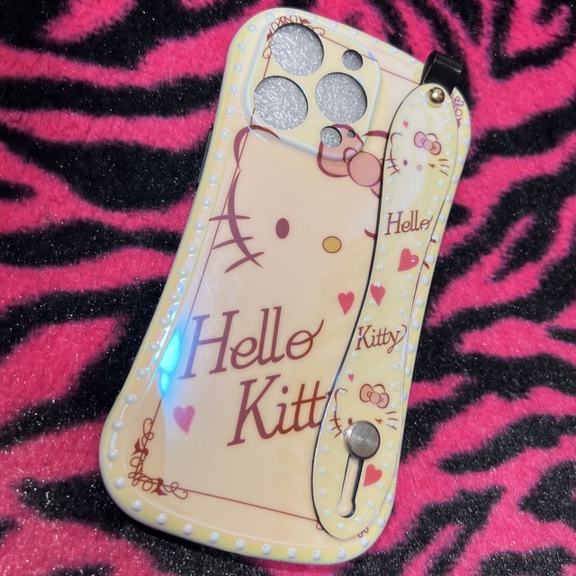 ハローキティ(ハローキティ)のHello Kitty♡キティ iPhone13Pro ベルト付き ケース♡ スマホ/家電/カメラのスマホアクセサリー(iPhoneケース)の商品写真