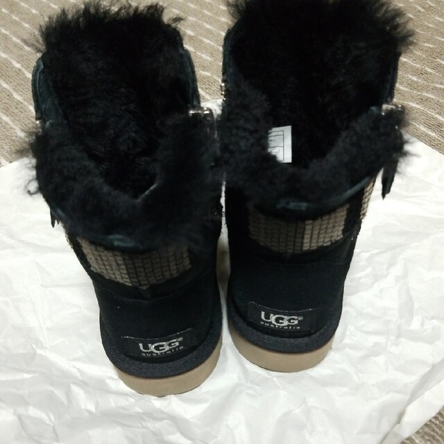 UGG(アグ)のUGG　ムートンブーツ　黒 レディースの靴/シューズ(ブーツ)の商品写真