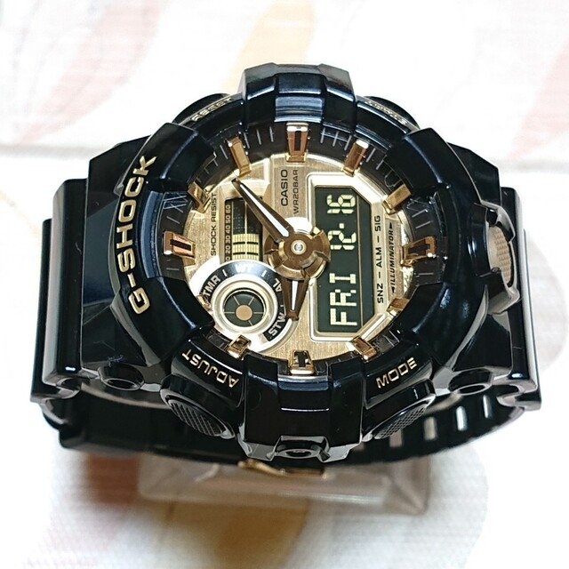 超美品【CASIO/G-SHOCK】デジアナ メンズ腕時計 GA-710GB