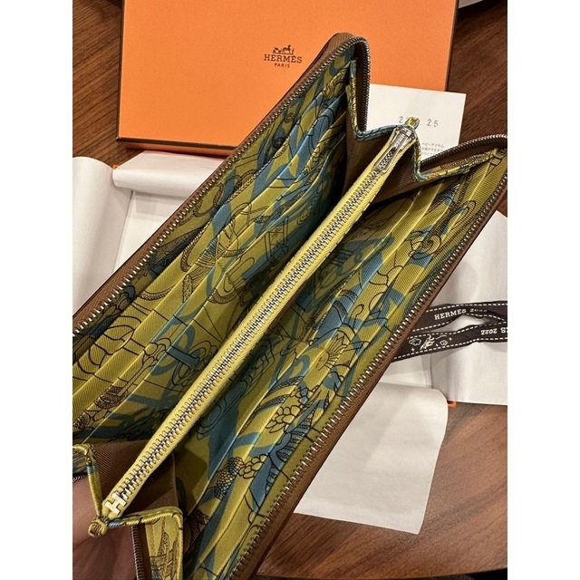 Hermes(エルメス)の【新品】エルメス　アザップシルクイン　ロングラウンドファスナー　長財布ゴールド レディースのファッション小物(財布)の商品写真