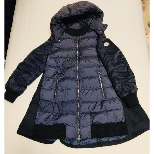 MONCLER(モンクレール)のMONCLER Jr「BLOIS」モンクレール　ダウンコート　大人も着れる12A レディースのジャケット/アウター(ダウンコート)の商品写真