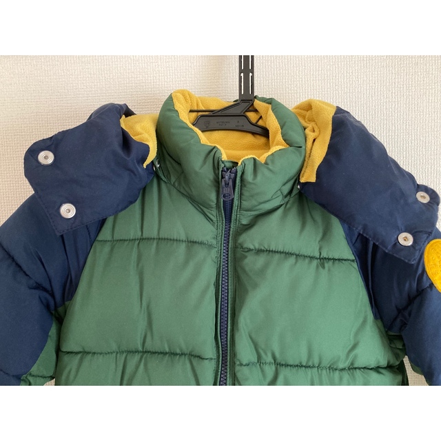 GAP Kids(ギャップキッズ)の今年まで！！ギャップ　130センチ　フカフカダウン キッズ/ベビー/マタニティのキッズ服男の子用(90cm~)(ジャケット/上着)の商品写真