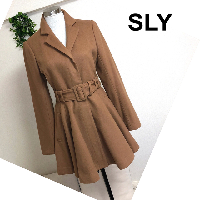 SLYスライ（サイズ2）ベルト付キャメル色コート