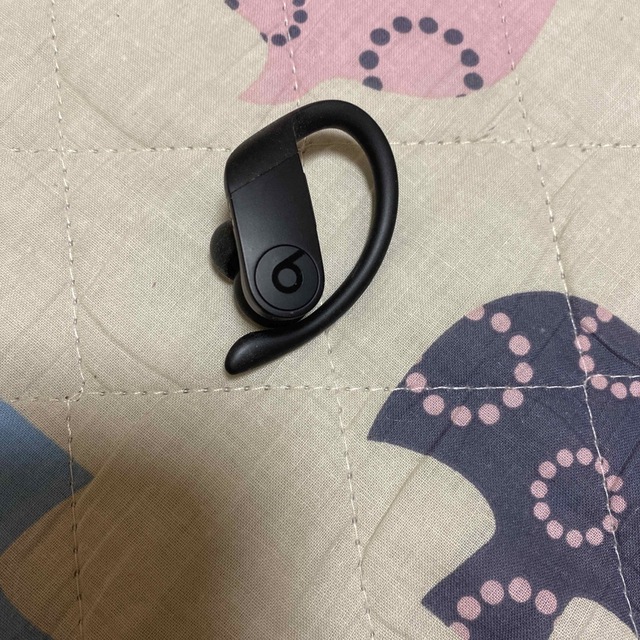 Beats(ビーツ)のPowerbeats Pro スマホ/家電/カメラのオーディオ機器(ヘッドフォン/イヤフォン)の商品写真