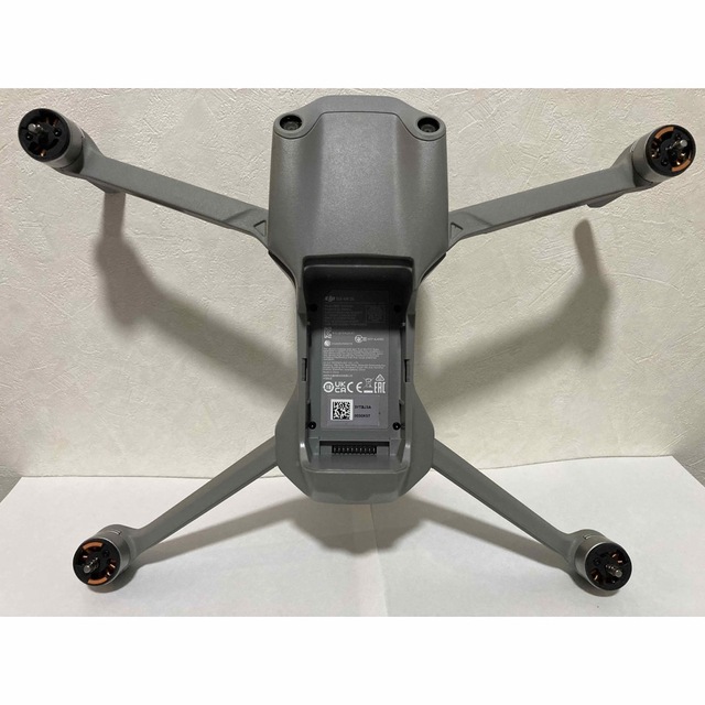 Inspire（DJI）(インスパイア)のドローン　Dji　Air２S　フライモアコンボ　ほぼ新品 エンタメ/ホビーのおもちゃ/ぬいぐるみ(ホビーラジコン)の商品写真