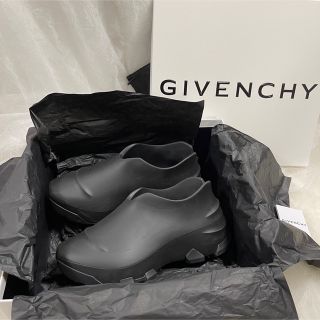 ジバンシィ(GIVENCHY)の【ラバー モニュメンタル マロウ】GIVENCHY ジバンシーローシューズ(スニーカー)