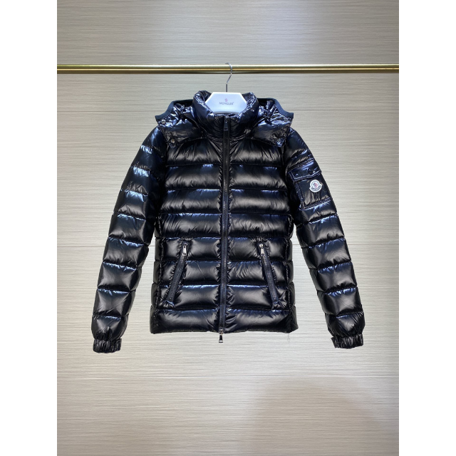 特別セーフ ダウンジャケット MONCLER - MONCLER サイズ 1 ダウン