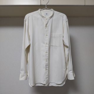 ユニクロ(UNIQLO)の★美品！UNIQLO ユニクロ・スタンドカラーシャツ★(シャツ)