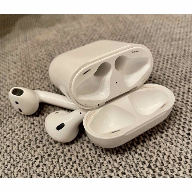 Apple 正規　エアーポッズ　AirPods 第二世代