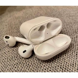 アップル(Apple)のApple 正規　エアーポッズ　AirPods 第二世代　(ヘッドフォン/イヤフォン)