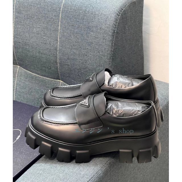 確実正規品 PRADA モノリス-
