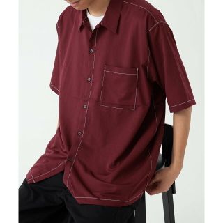 ビームス(BEAMS)の【BURGUNDY】BEAMS / ステッチ イージーフィット シャツ(その他)