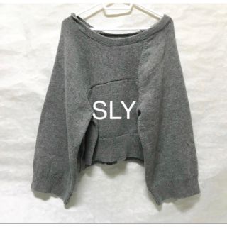 スライ(SLY)のSLY ボリュームワイドスリーブ ニット ショート丈 ゆったりアシメ グレー(ニット/セーター)