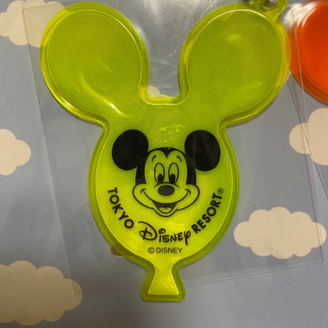 Disney(ディズニー)のディズニー　バルーン　キーチェーン レディースのファッション小物(キーホルダー)の商品写真