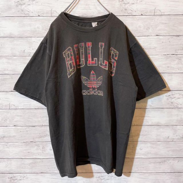 adidas アディダス ブルズ BULLSデザイン半袖Tシャツ