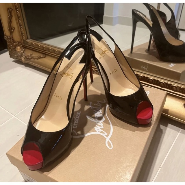 Christian Louboutin - 【お値下げ】超美品 ルブタン ヒール 39の通販