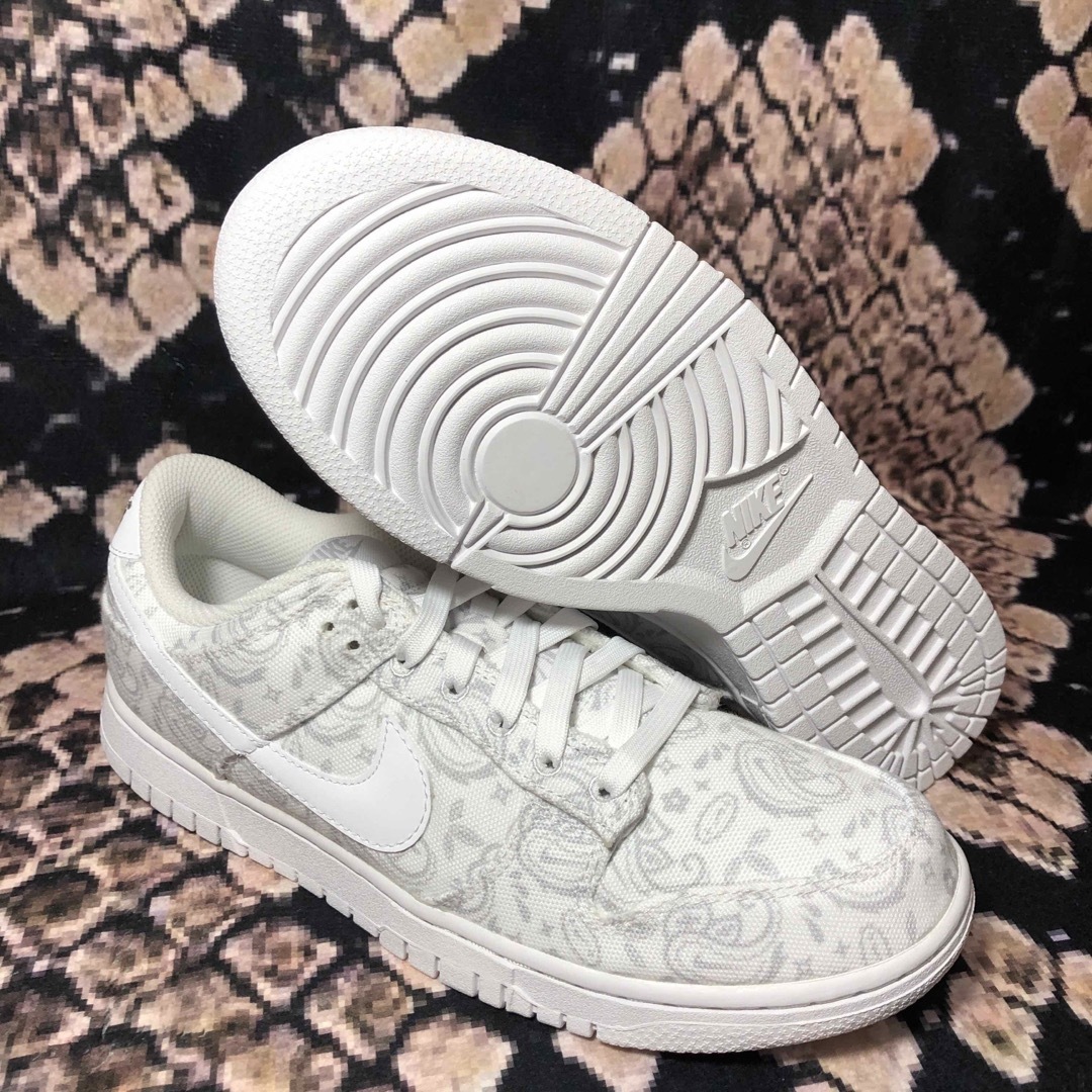 NIKE(ナイキ)のラスト1点‼️ NIKE DUNK LOW✨ペイズリー✨24cm レディースの靴/シューズ(スニーカー)の商品写真