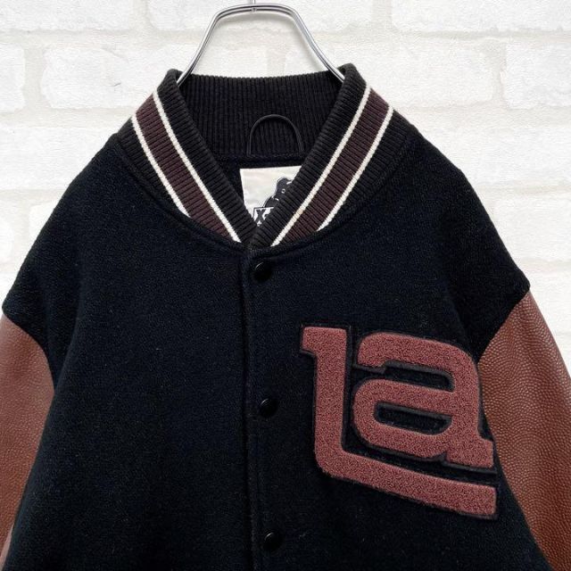 【入手困難】X-LARGE バスケットボール 刺繍ロゴ 本革 スタジャン 黒 M
