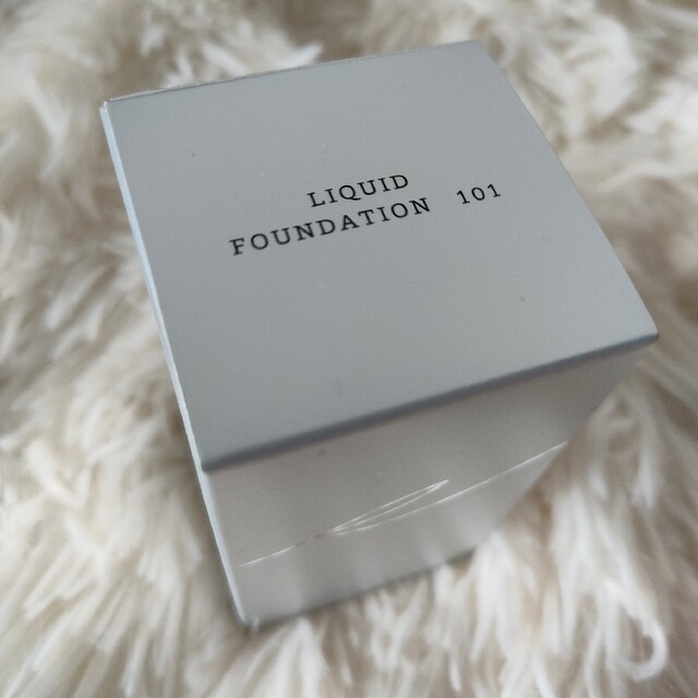 RMK(アールエムケー)の☆新品☆RMK ルミコ リクイドファンデーション SPF14 PA++ #101 コスメ/美容のベースメイク/化粧品(フェイスパウダー)の商品写真