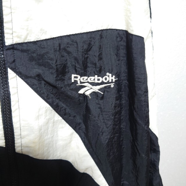 Reebok(リーボック)の【Reebok】90s ヴィンテージ ナイロンジャケット メンズのジャケット/アウター(ナイロンジャケット)の商品写真