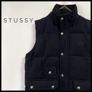 ステューシー(STUSSY)のレア　STUSSY ダウンベスト　ネイビー　ストリート　刺繍ロゴ　オーバーサイズ(ダウンベスト)