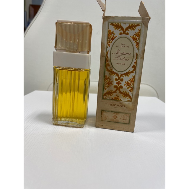 ROCHAS(ロシャス)のマダム　ロシャス　　オードトワレスプレータイプ　　５０ml コスメ/美容の香水(香水(女性用))の商品写真