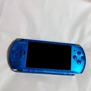 プレイステーションポータブル(PlayStation Portable)のpsp3000 本体 ブルー　ホワイト(携帯用ゲーム機本体)