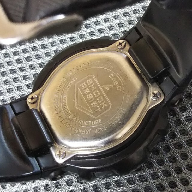 G-SHOCK(ジーショック)のカシオ G-SHOCK G-300LV+G-300(黒赤)2本 動作品 メンズの時計(腕時計(アナログ))の商品写真