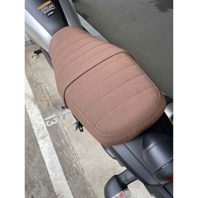 ヤマハ - XSR155 タイヤマハ純正 シートASSY (茶) B1V-F4730-10 ヤマハ - XSR155 タイヤマハ純正 シートASSY (茶) B1V-F4730-10