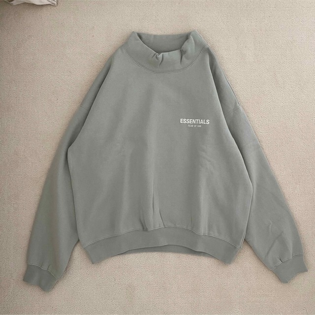 未使用品 エッセンシャルズ ESSENTIALS モックネックスウェット Mサイズ-