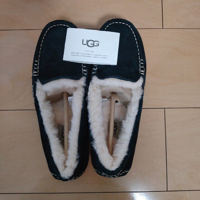 UGG(アグ)のUGG 靴 レディースの靴/シューズ(スリッポン/モカシン)の商品写真