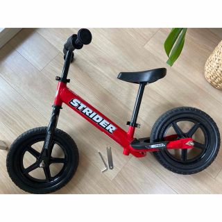 ストライダー スポーツモデル (STRIDER Sport)  正規品　レッド(三輪車)