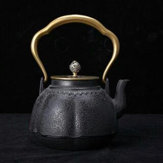 鉄分補給 鉄びん 伝統工芸品 アラレ 　直火 やかん 南部 銅蓋鉄瓶 1.1L(食器)