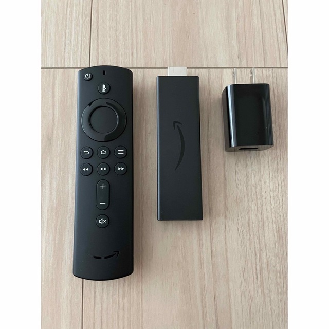 Amazon fire tv stick 4K スマホ/家電/カメラのテレビ/映像機器(映像用ケーブル)の商品写真