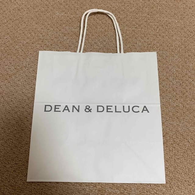 DEAN & DELUCA(ディーンアンドデルーカ)のDEAN &DELUCA 紙袋 レディースのバッグ(ショップ袋)の商品写真