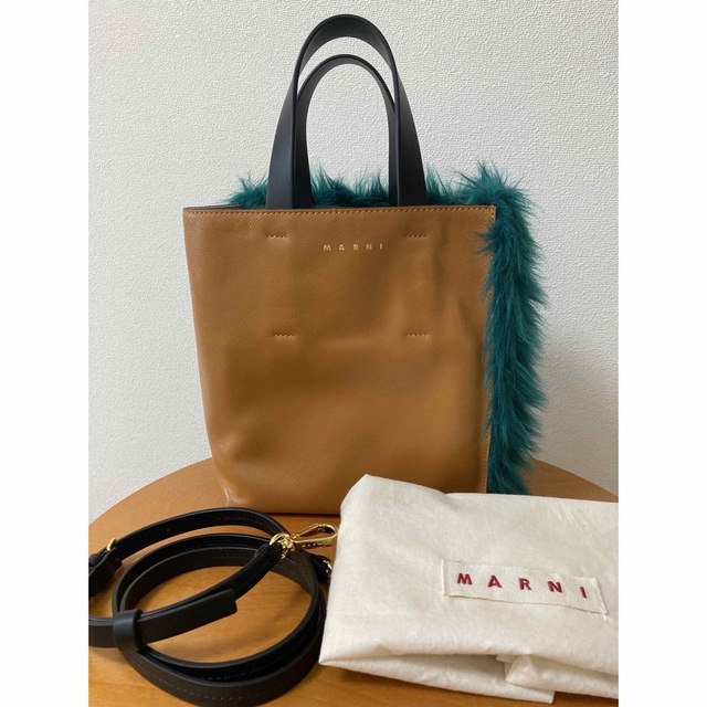 美品】MARNI マルニ MUSEO エコファー ハンド/ショルダーバッグ ...