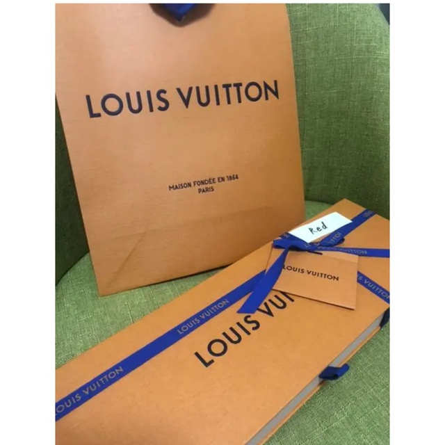LOUIS VUITTON(ルイヴィトン)のルイヴィトン ストライプ ガストン 7CM ネクタイ メンズのファッション小物(ネクタイ)の商品写真