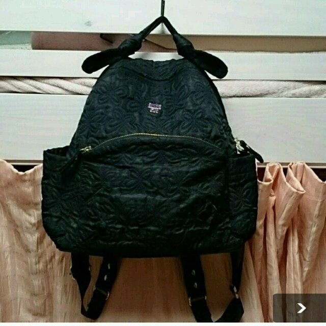 ANNA SUI(アナスイ)のアナスイＡＮＮＡＳＵＩ☆キルト☆リュックサック☆黒 レディースのバッグ(リュック/バックパック)の商品写真