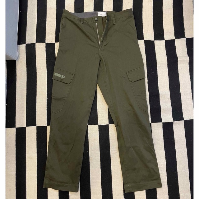 W)taps(ダブルタップス)のWTAPS 21AW JUNGLE SKINNY TROUSERS オリーブ メンズのパンツ(ワークパンツ/カーゴパンツ)の商品写真