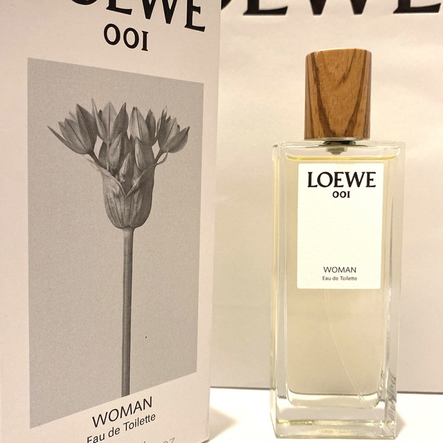 LOEWE(ロエベ)のロエベ 001 ウーマン オードゥ トワレ 50ml コスメ/美容の香水(ユニセックス)の商品写真
