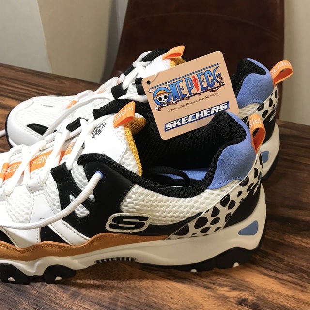 SKECHERS(スケッチャーズ)の【SKECHERS × ONEPIECE】D'Lites 2 ロー スニーカー メンズの靴/シューズ(スニーカー)の商品写真