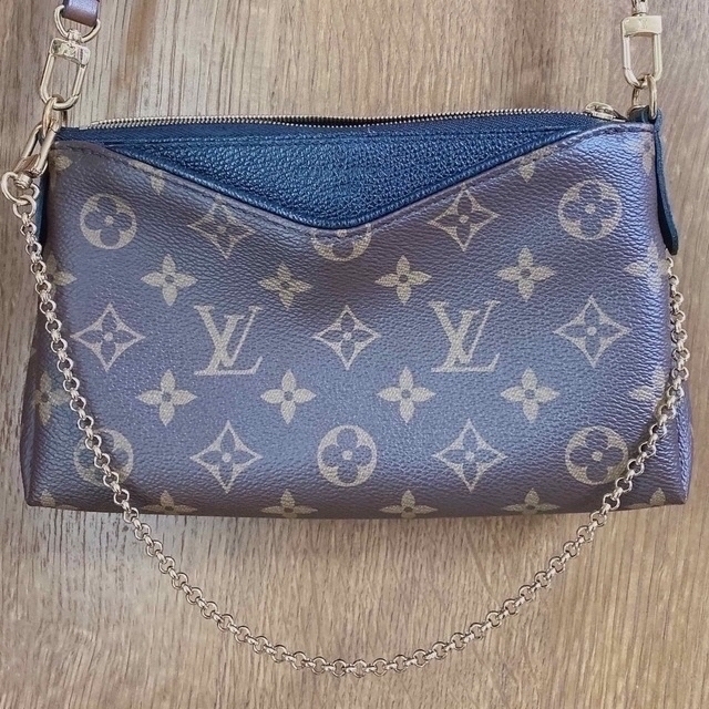 LOUIS VUITTON パラス M41639ショルダーバッグ