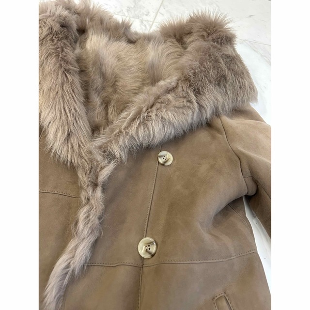 毛皮ファーコート レディースのジャケット/アウター(毛皮/ファーコート)の商品写真
