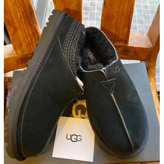 UGG(アグ)の完売しました。。。。。新品✨26⇒26.5✨UGG✨NEUMAN✨ニューマン✨黒 レディースの靴/シューズ(スリッポン/モカシン)の商品写真