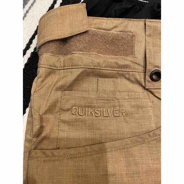 QUIKSILVER(クイックシルバー)の値下げ★QUIKSILVER(クイックシルバー)ウェアー スポーツ/アウトドアのスノーボード(ウエア/装備)の商品写真