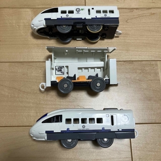 タカラトミー(Takara Tomy)のプラレール　JR九州　① 特急かもめ②特急ソニック(電車のおもちゃ/車)