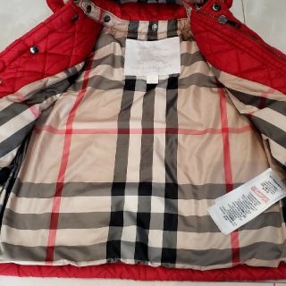 バーバリー(BURBERRY)の【美品】BURBERRY　キッズ　ダウン(ジャケット/上着)