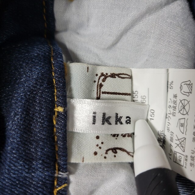 ikka(イッカ)の美品　ikka　キッズズボン  デニムストレッチ【サイズ150】 キッズ/ベビー/マタニティのキッズ服男の子用(90cm~)(パンツ/スパッツ)の商品写真