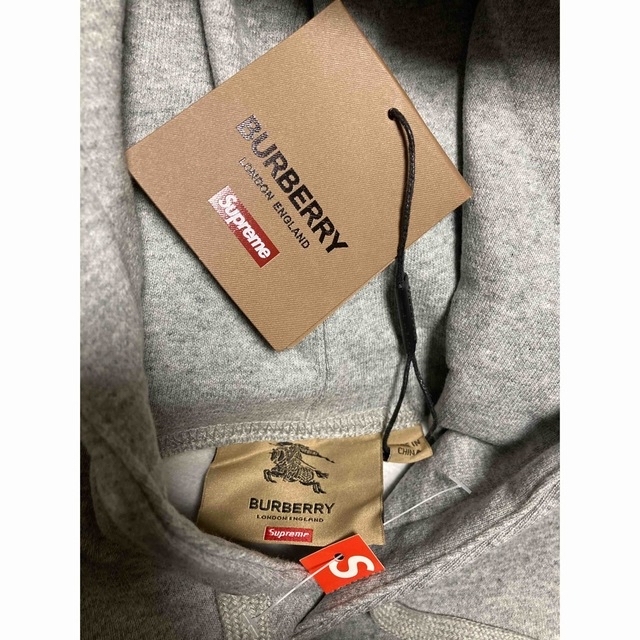 新品　Supreme Burberry box logo パーカー Mサイズ